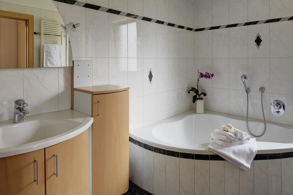 Residence Ladurn Tirolo Room photo